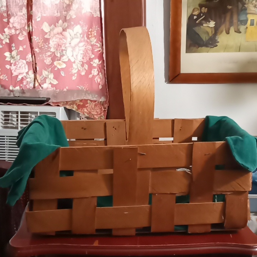Longaberger wooden basket hand crafted. 16 x  7 x 8 inches.